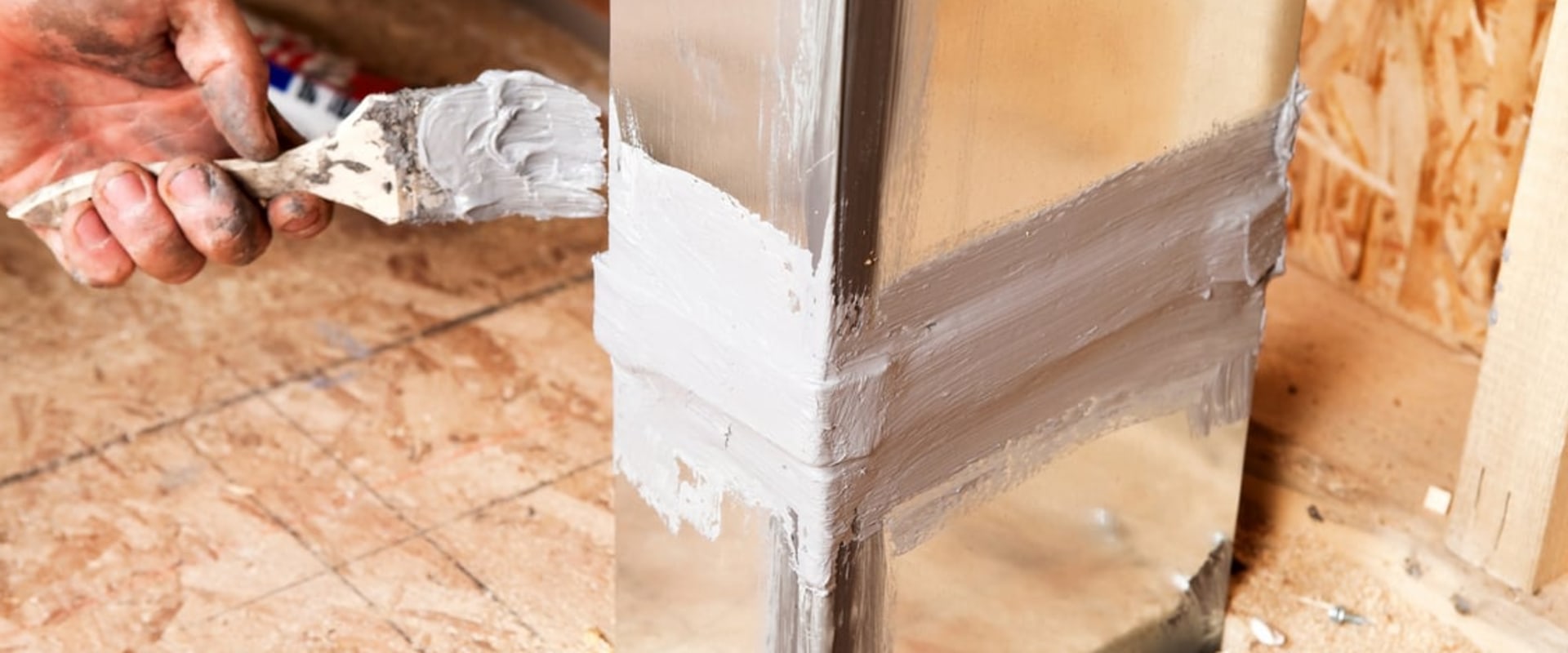 The Differences Between Duct Sealant and Plumbing Putty